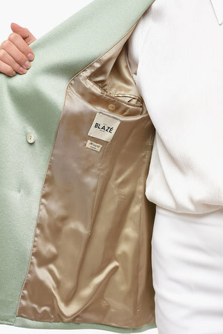 Blazer Doppiopetto in Satin con Revers a Lancia