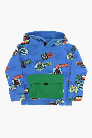 Bedruckter Hoodie Mit Aufgesetzter Tasche