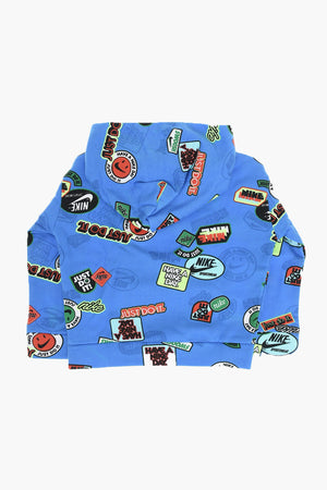 Bedruckter Hoodie Mit Aufgesetzter Tasche