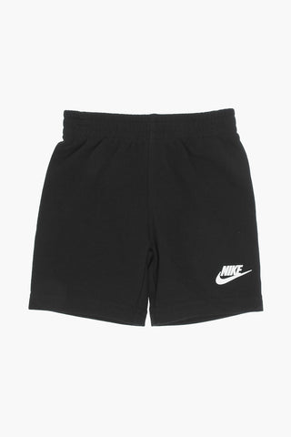 Set aus bedrucktem T-Shirt und Shorts