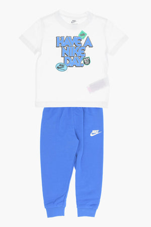 Set mit bedrucktem T-Shirt und Joggers