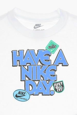Set mit bedrucktem T-Shirt und Joggers