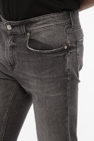 Dark Wash SKEITH Jeans with Logo-Button 16cm