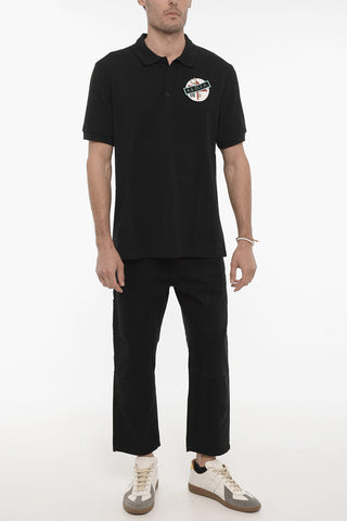 FRED PERRY Polo a 3 Bottoni con Spilla e Toppa