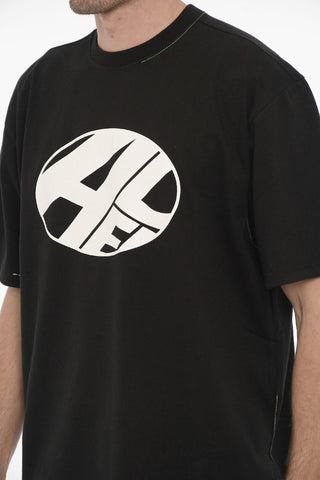 Solid Color Crew-neck T-Shirt with Contrasting Print