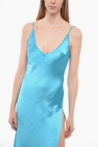 Slipkleid mit tiefem Seitenschlitz