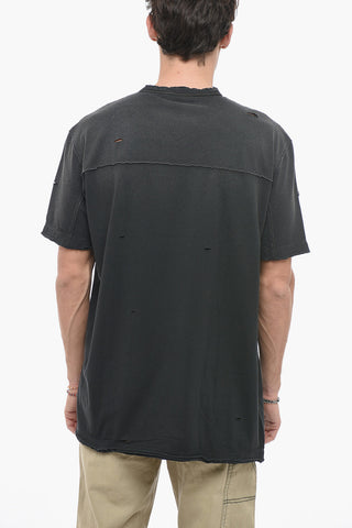RE-EDITION T-shirt with Raw-cut Detailing