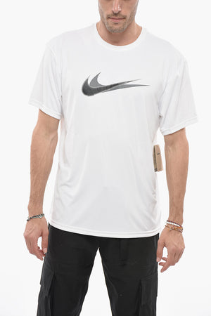 SWIM T-Shirt STACKED SWOOSH mit Logo