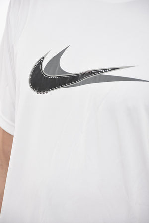 SWIM T-Shirt STACKED SWOOSH mit Logo