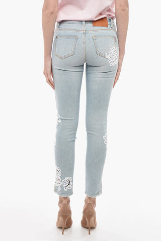 Jeans Slim Fit Distressed con Dettagli in Pizzo Macrame' 14cm