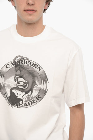 Bedrucktes Rundhals-T-Shirt CAPRICORN THE LEADER