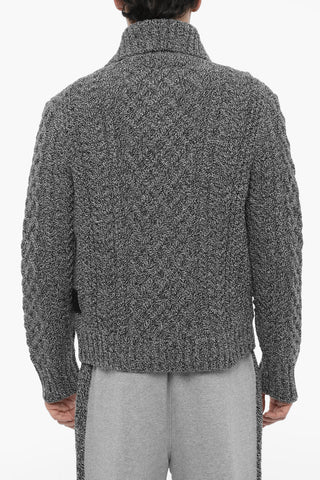 Maglia a Trecce in Lana con Due Tasche