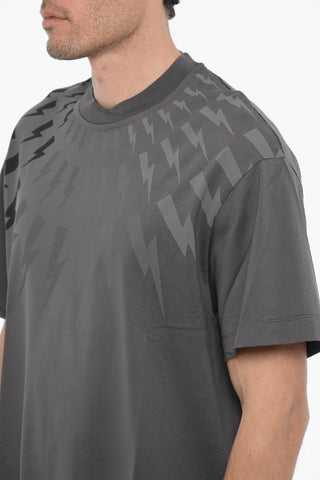 T-Shirt mit Rundhalsausschnitt Easy Fit und Ton-in-Ton-Print