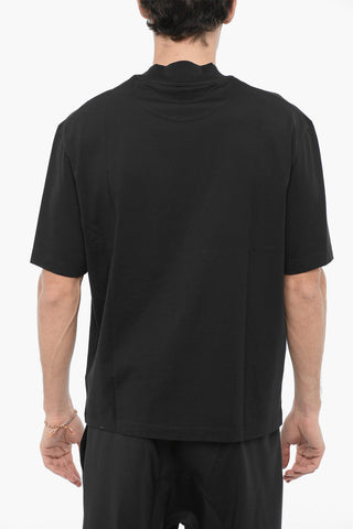 Slim-Fit T-Shirt mit Rundhals und Nieten