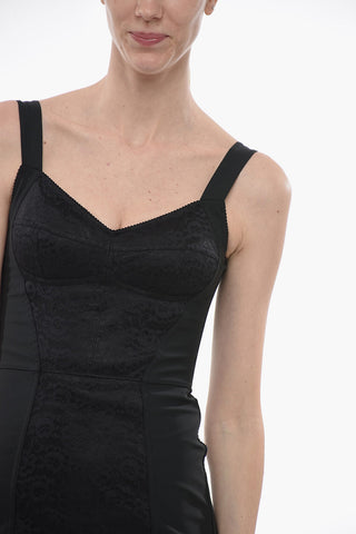 Tubino Stretch con Inserti in Pizzo e Scollo a Cuore
