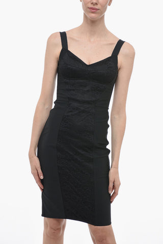 Tubino Stretch con Inserti in Pizzo e Scollo a Cuore