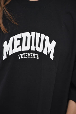 Maxi Embroidered UNISEX Crew-Neck T-shirt