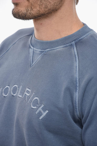 Solid Color Crew-neck Sweatshirt with Embossed Logo