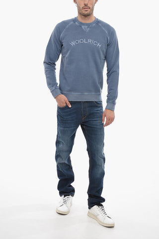 Solid Color Crew-neck Sweatshirt with Embossed Logo