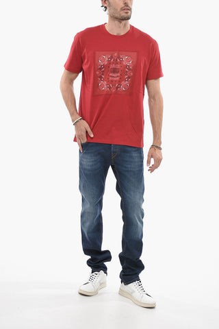 Paisely Patterned Solid Color Crew-neck T-Shirt