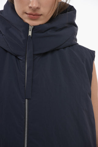 Piumino Smanicato Oversized con Cappuccio