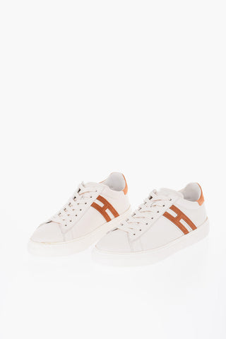 Sneakers Allacciate in Pelle con Dettagli in Suede