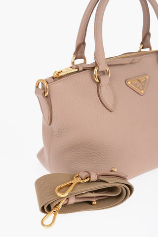 Borsa a Mano in Pelle Martellata con Placca Logo