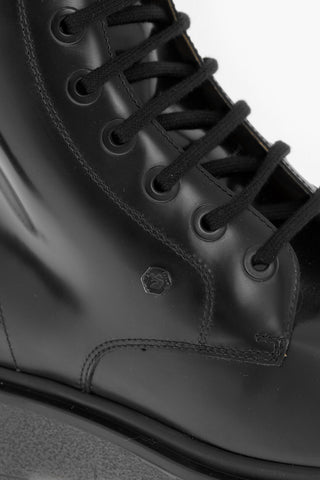Leather Combat boots with Track Sole