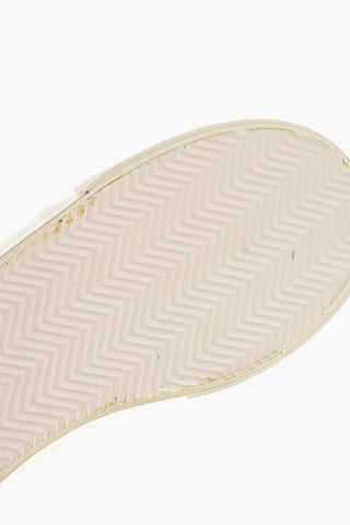Sneakers Basse in Pelle con Dettaglio a Contrasto