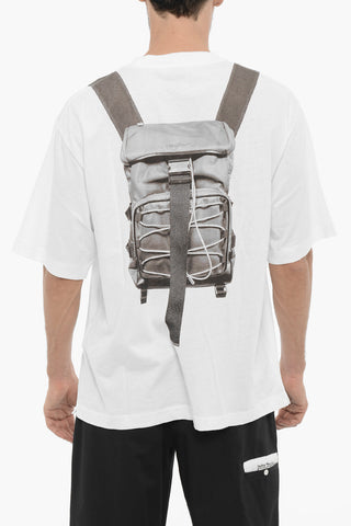 Rundhals-T-Shirt Mit Rucksack-Print
