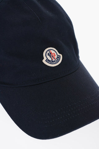 Cappello Baseball in Tinta Unita con Patch Logo a Contrasto