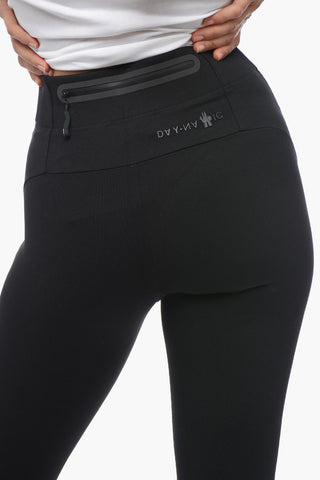 DAY-NAMIC Sports Leggings with Back Pocket