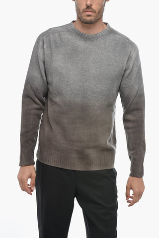 Rundhalspullover mit überschnittenen Schultern