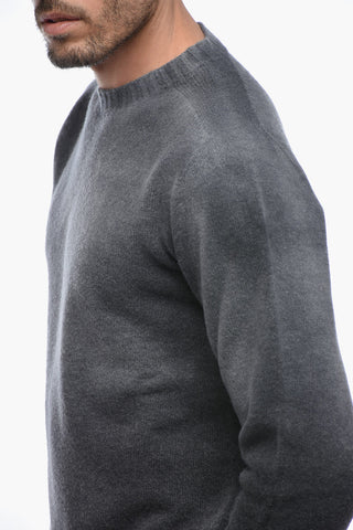 Rundhalspullover aus Kaschmir-Mix mit Farbverlauf am Saum