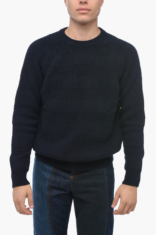 Rundhalspullover aus Jacquard-Schurwolle