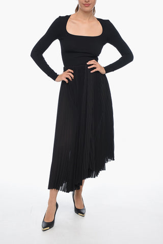 GARDE-ROBE Pleated Chiffon Skirt With Side Zip