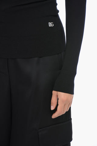 Crew Neck Stretch Fabric Sweater