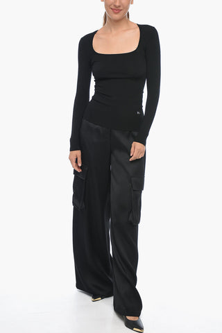 Crew Neck Stretch Fabric Sweater