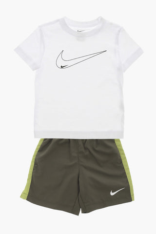 Set Rundhals-T-Shirt und Dri-Fit-Shorts mit aufgedrucktem Logo