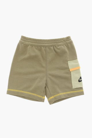 Set T-Shirt and Shorts with Visible Seams