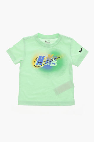 T-Shirt und Shorts Set mit verlaufendem Seitenstreifen