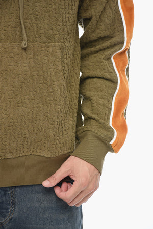 Kapuzenpullover S-GINBERO mit kontrastierenden Chenille-Streifen