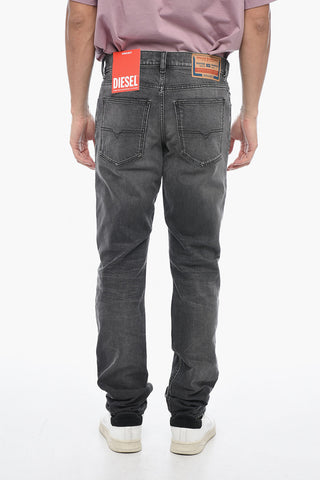 Jeans mit geradem Bein D-SARK mit Distressed-Detail L.32