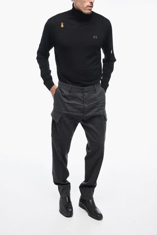 Zigarettenhose mit mehreren Taschen