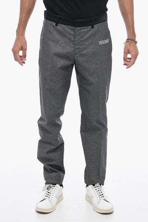 Maßgeschneiderte Hose mit Glitzereffekt und Satin-Detail