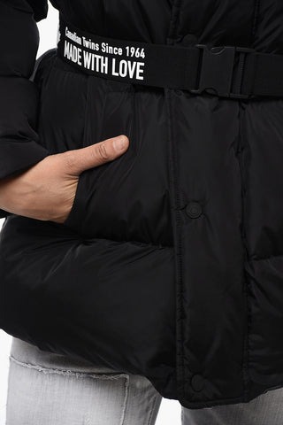 Piumino a Collo Alto con Cintura Logata