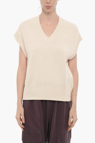 Sleeveless V-Neeck Sweater