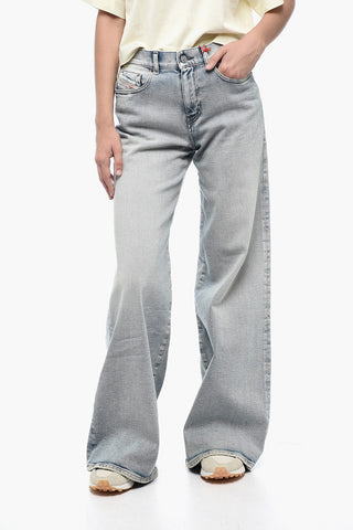 D-AKEMI Flared Denims with Light Wash L.32