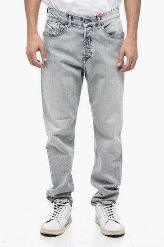 Jeans im Tapered Fit 2005 D-FINING mit heller Waschung L.32