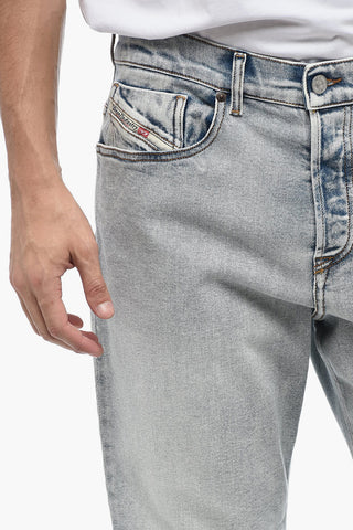 Jeans im Tapered Fit 2005 D-FINING mit heller Waschung L.32